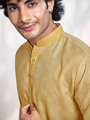 Color_YELLOW
