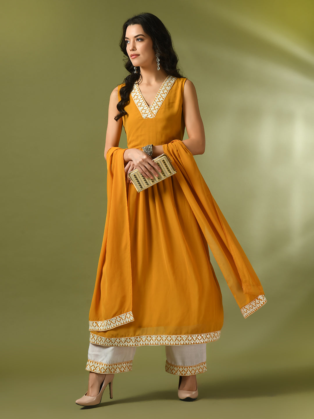 Women's Yellow Solid Georgette Anarkali Party Kurta Sets With Dupatta