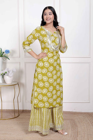 Color_YELLOW
