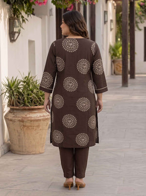 Color_Brown