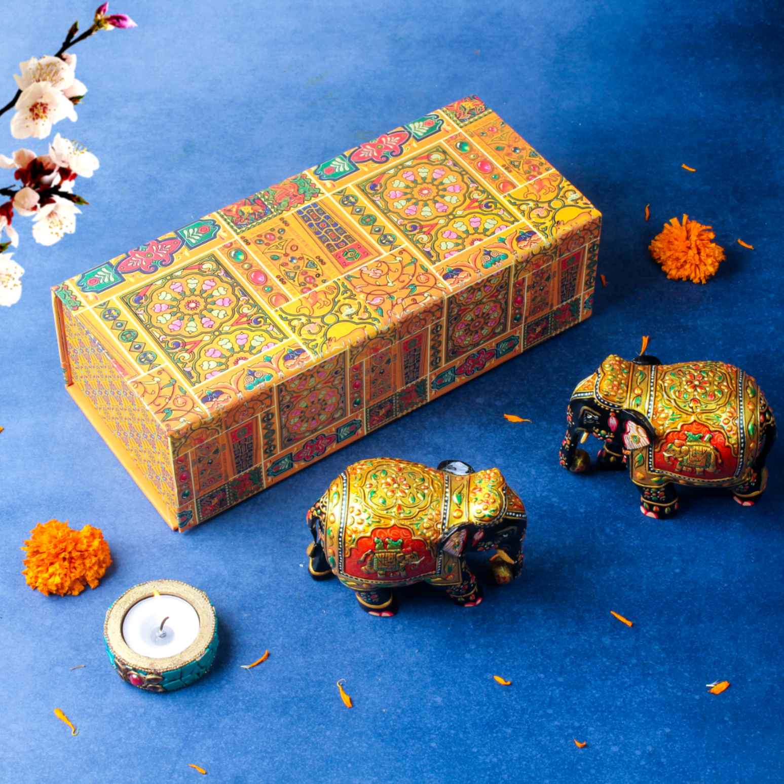 2'' Wooden Elephant Pair Gift Box