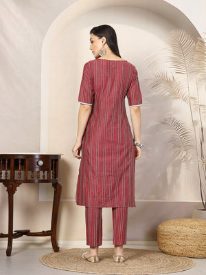 Color_Maroon