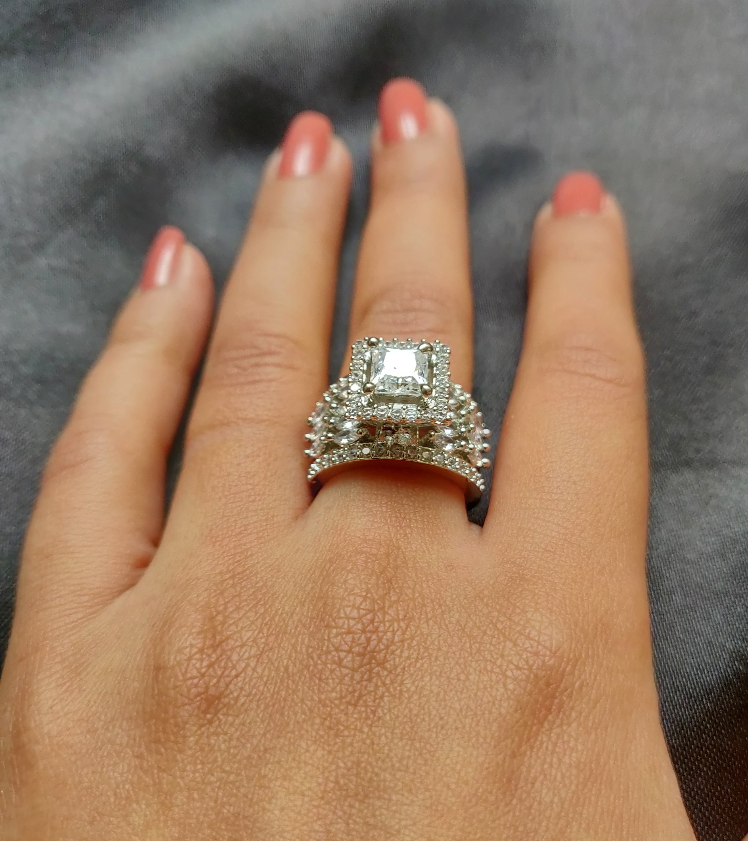 Color_Silver