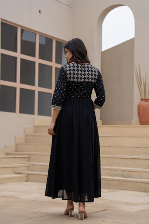Color_Black