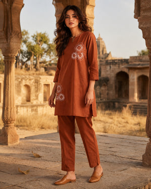 Color_Brown