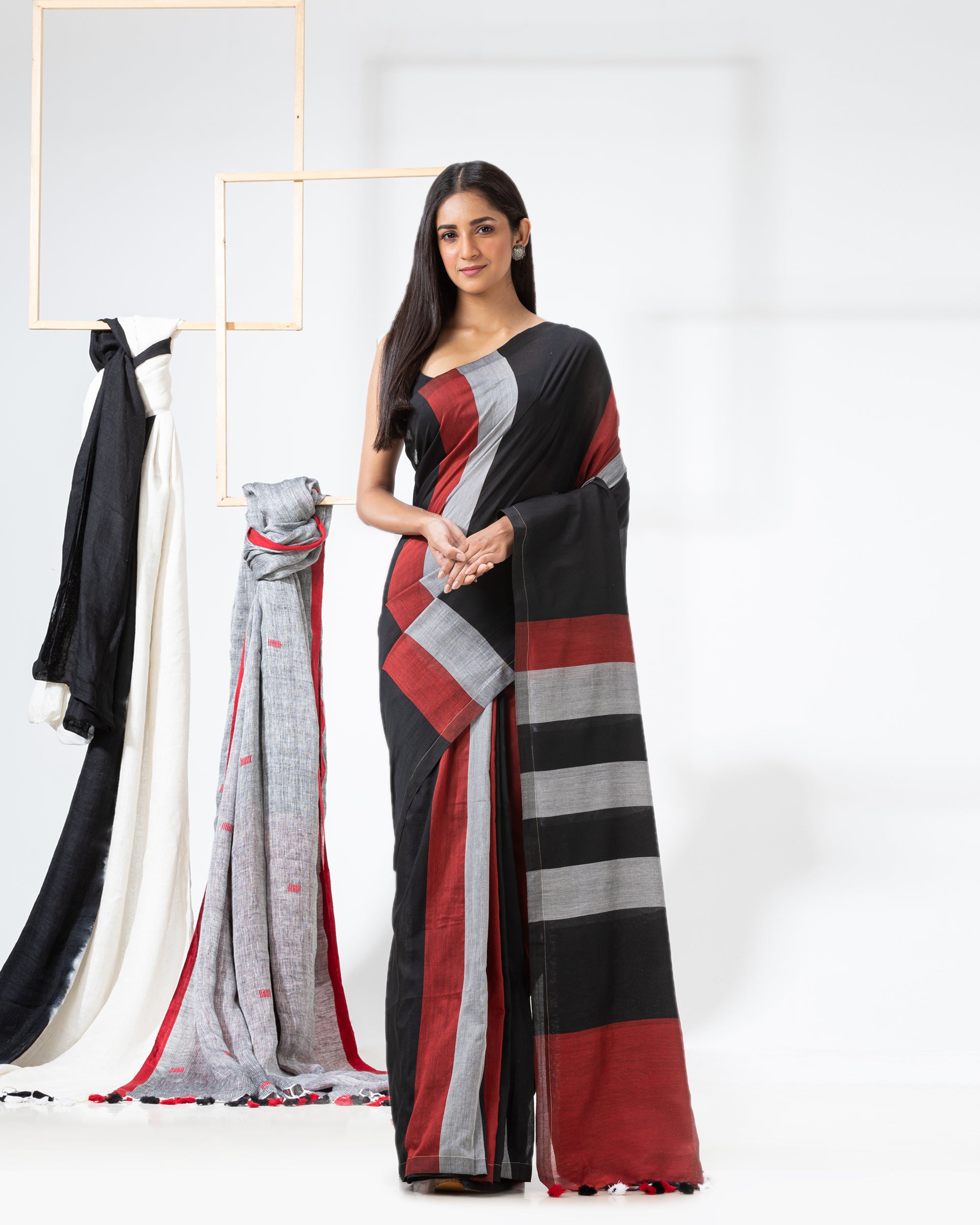 Women's Handspun Cotton Black Handloom Saree
