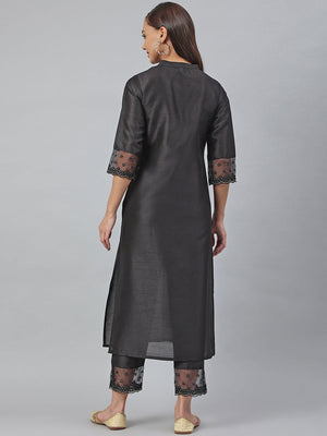 Color_Black