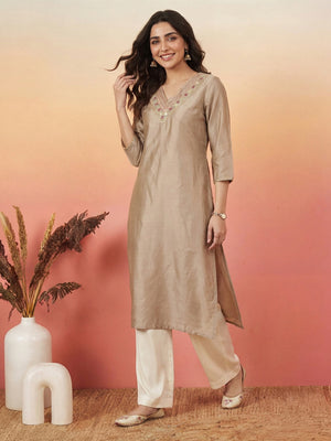Color_Beige