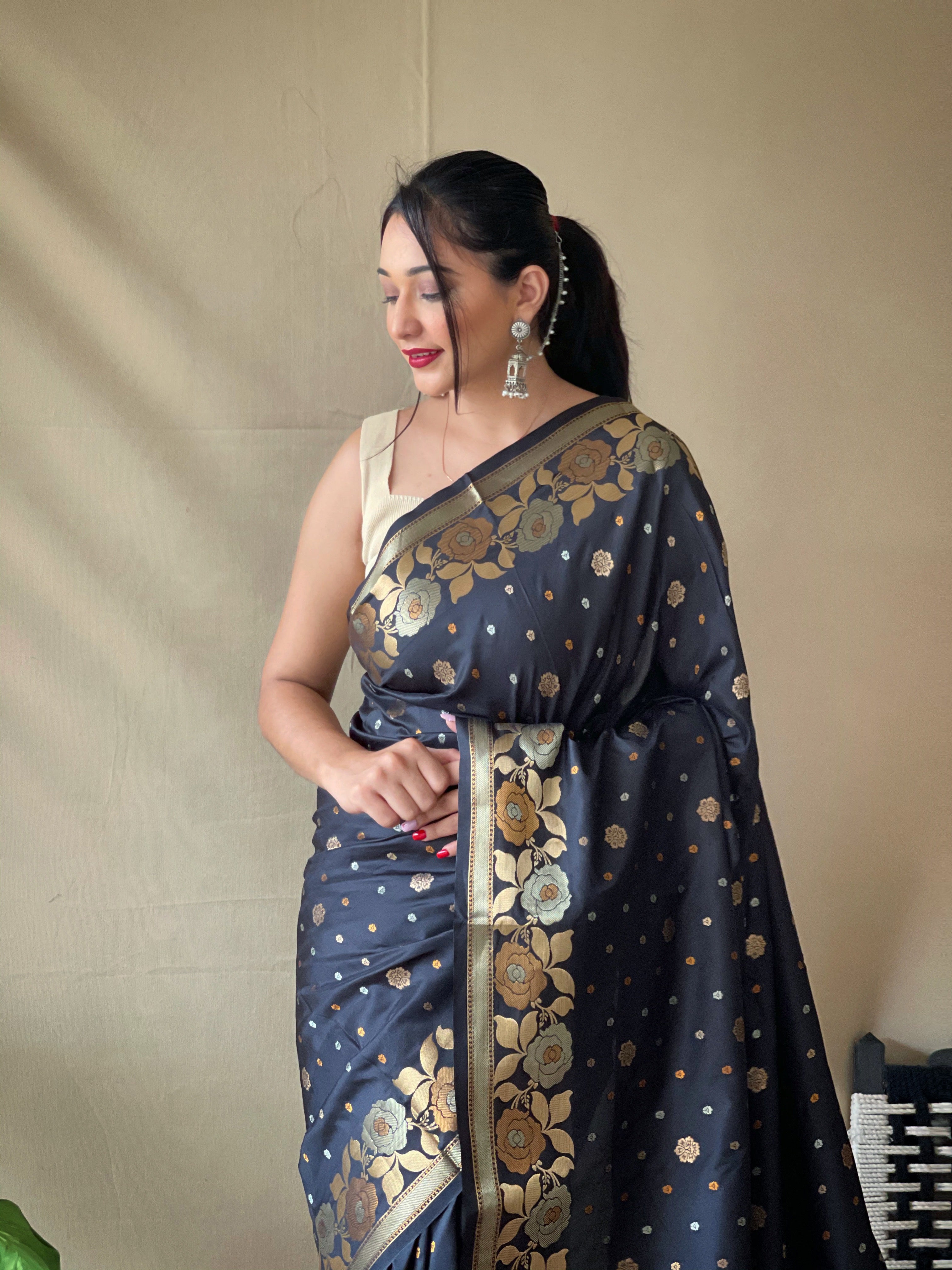 Women's Banarasi Silk Saree with Floral Woven Border and Pallu Black