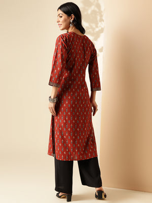 Color_Maroon