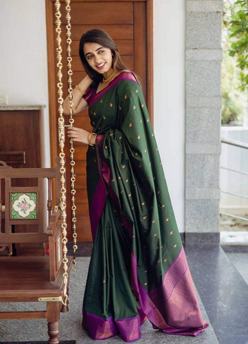 Jacquard Lichi Silk Green Saree With Unstiched Blouse Piece