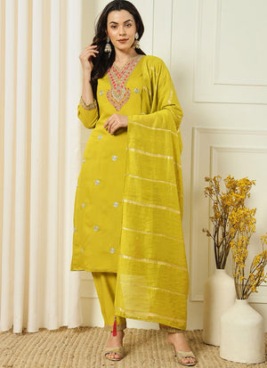 Color_YELLOW