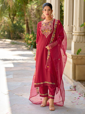 Color_Maroon