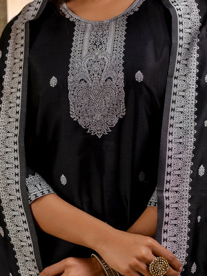 Color_Black
