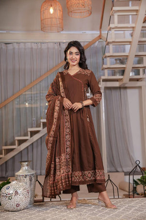 Color_Brown