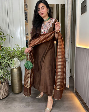 Color_Brown