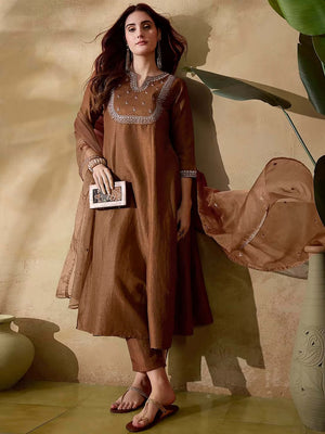 Color_Brown