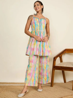 winered-woman-printed-stripes-strap-co-ord-set
