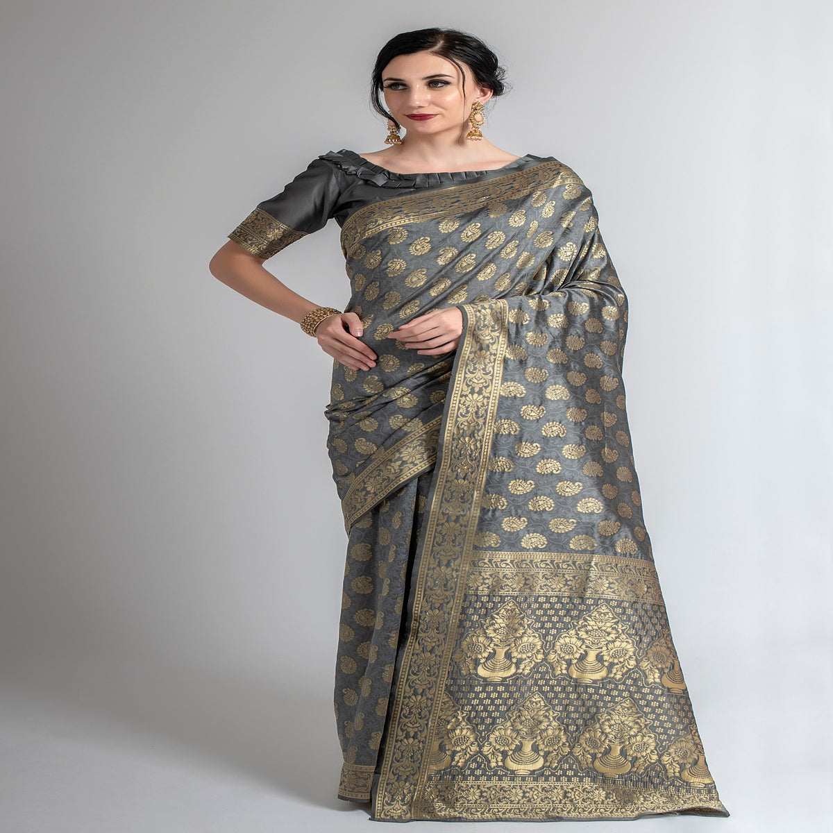 Women's Traditional Woven Banarasi Silk Saree With Blouse - Lilots