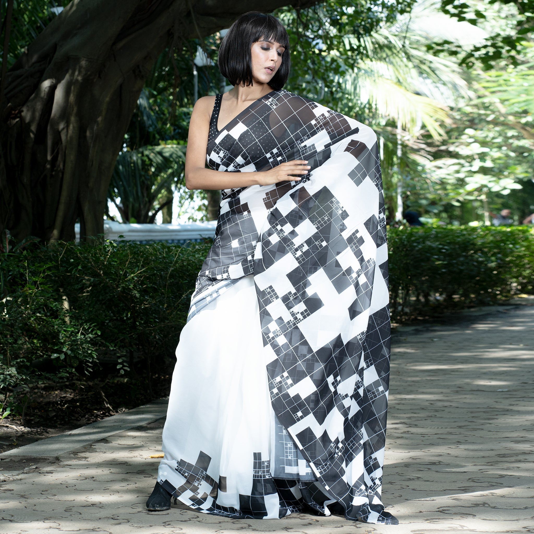 Women's Black Ice Digital Printed Satin Georgette Saree