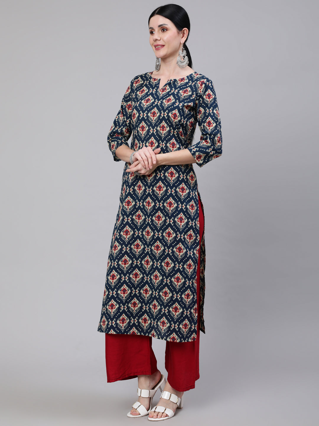 Women's Blue Ethnic Printed Straight Kurta With Three Quarter Sleeves