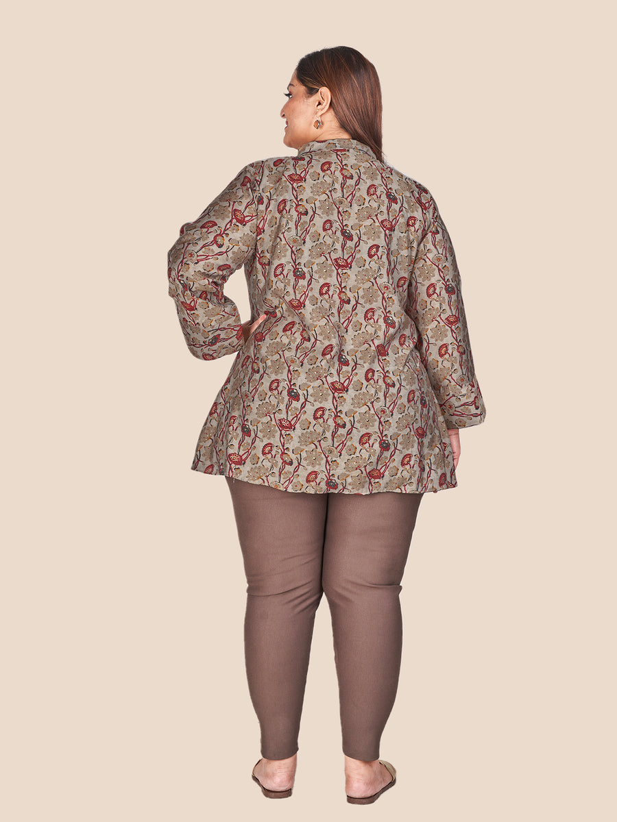 Women's Short Top Curvy Lane Trendia