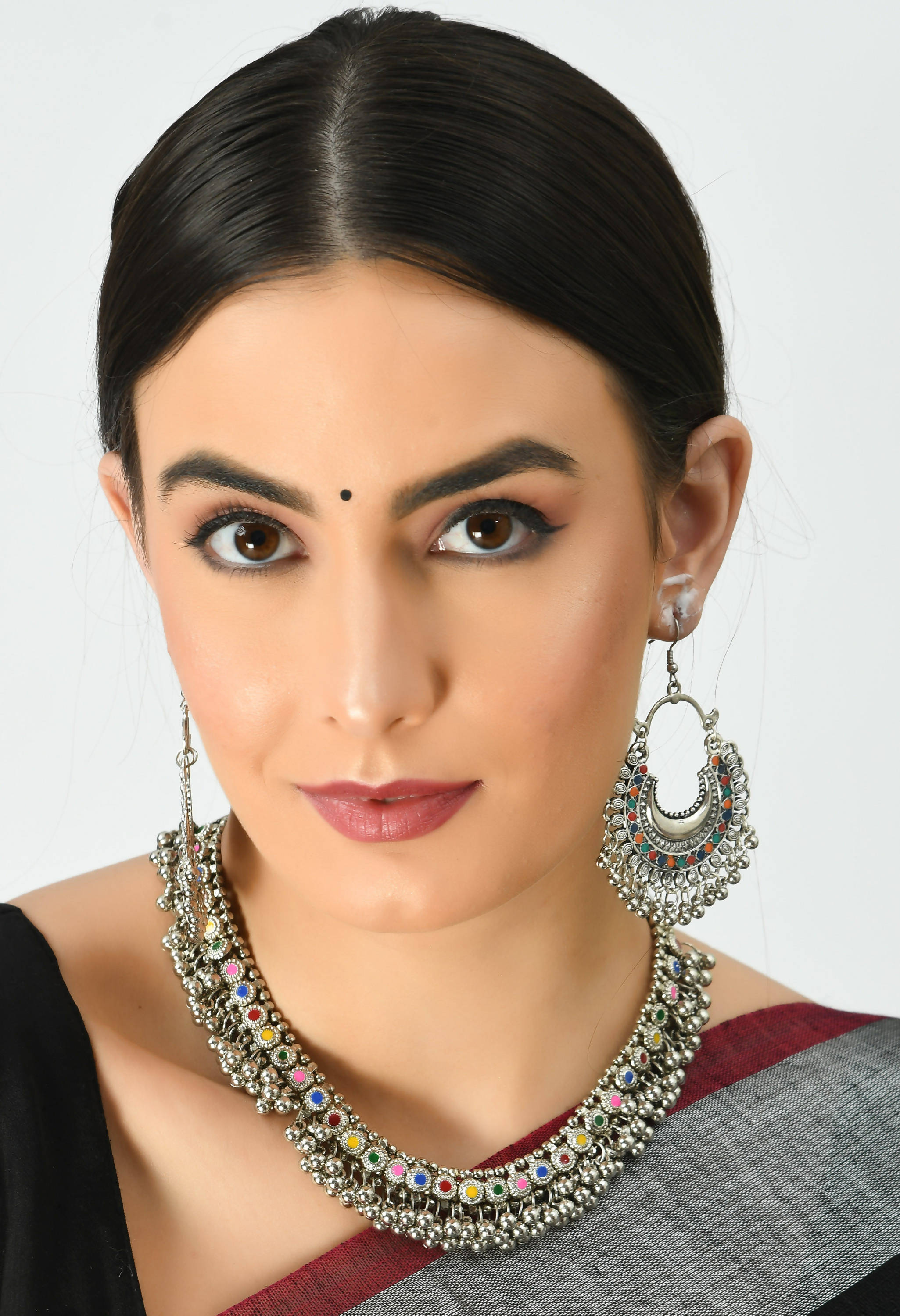 Women's Multi Color Traditional Jewellery Set