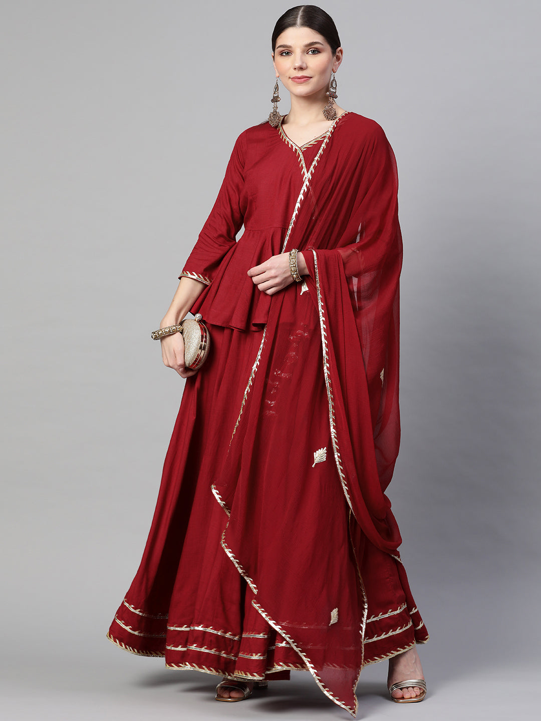 Women's Maroon Gota Hand Work Lehenga Dupatta Se
