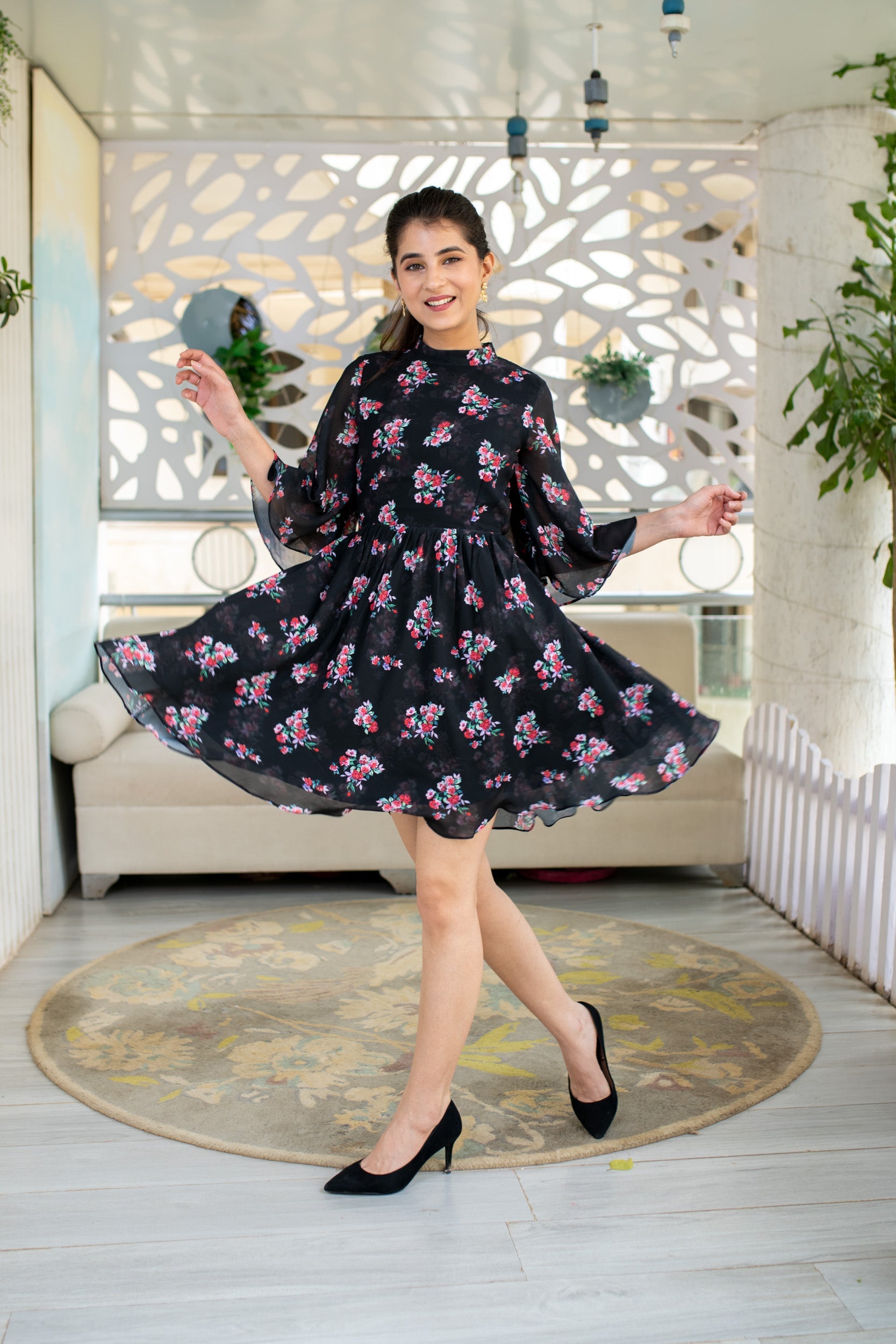 Black Floral Short Dress M
