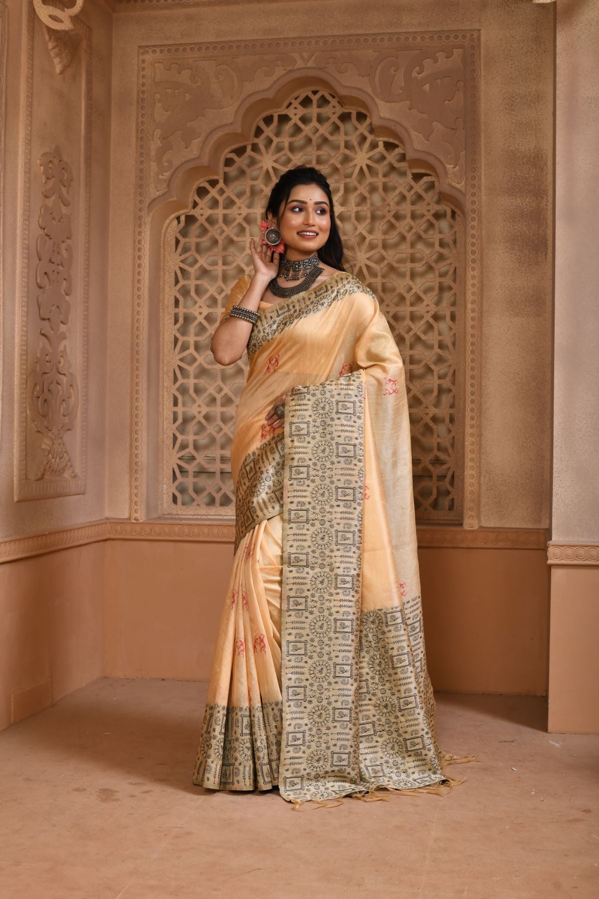 Women's Cream Woven Handloom Raw Silk Saree with Tassels