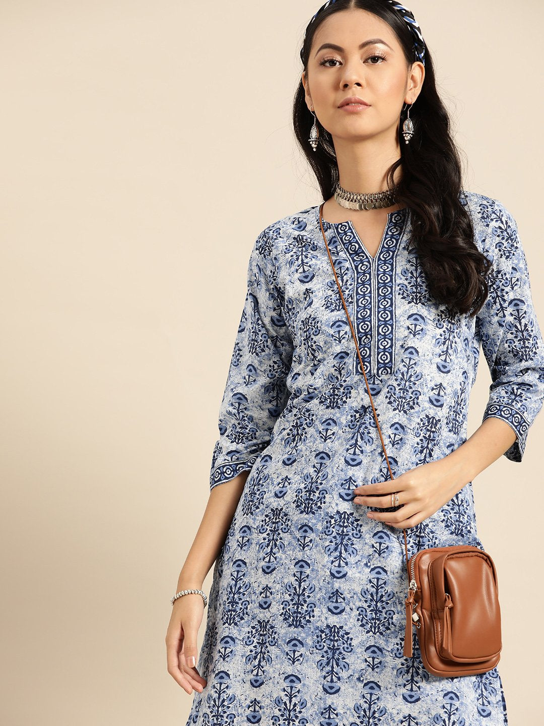 Women's White & Indigo Three-Quarter Sleeves Straight Kurta With Palazzo
