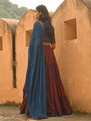 Color_Maroon