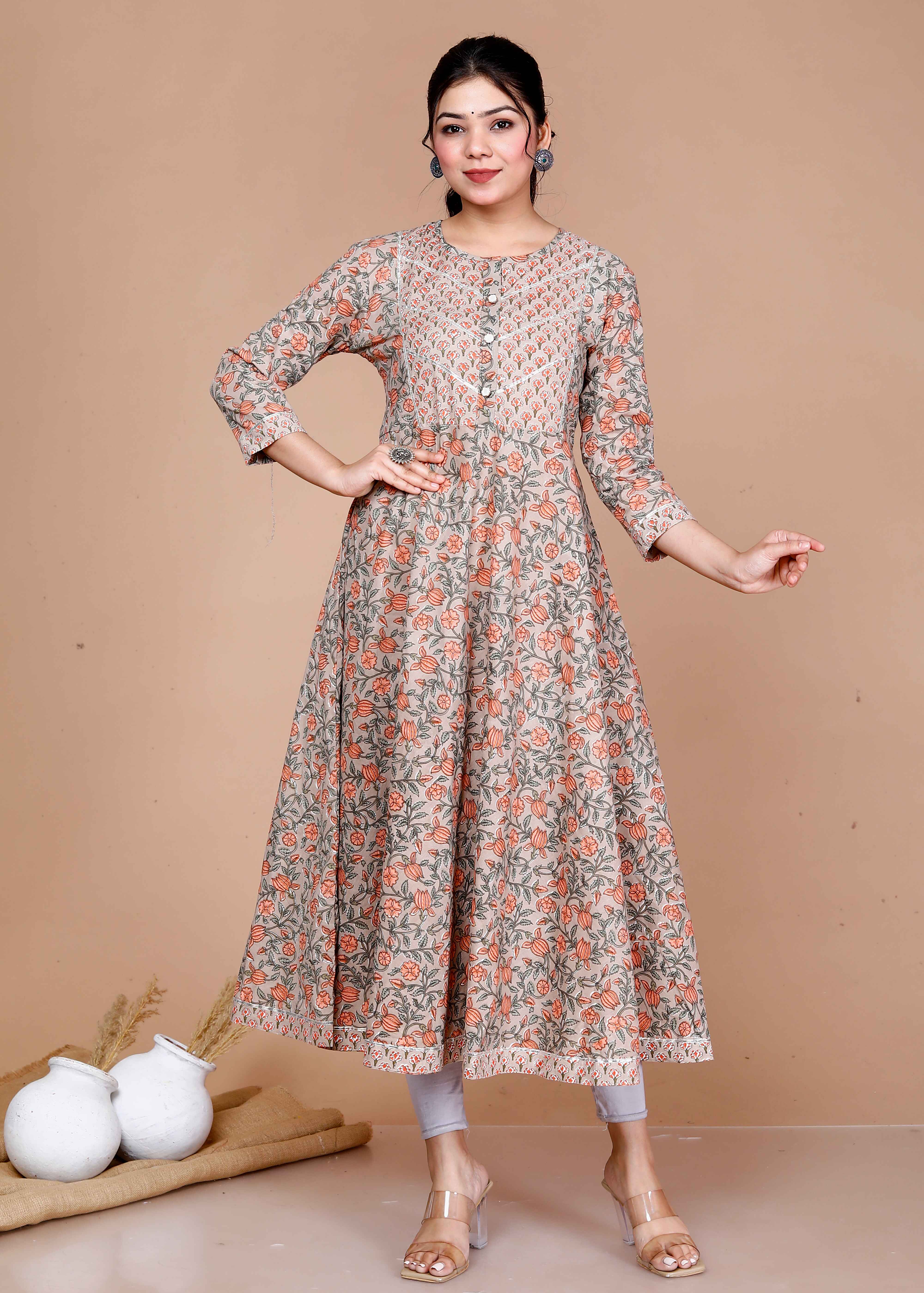 Women'S Cotton Floral Printed Anarkali Kurta For Brown / L