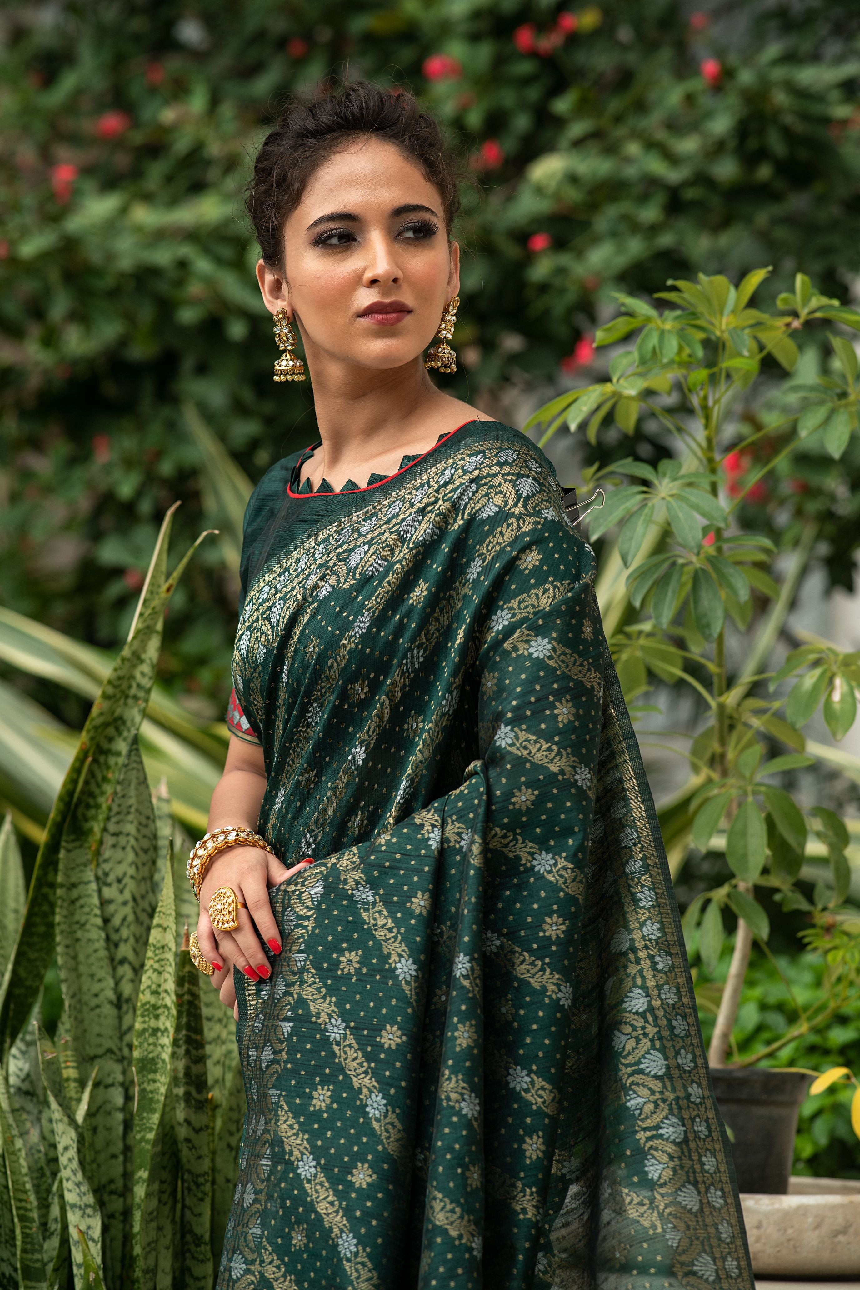 Women's Bt Green Woven Tussar Silk Saree With Tassels