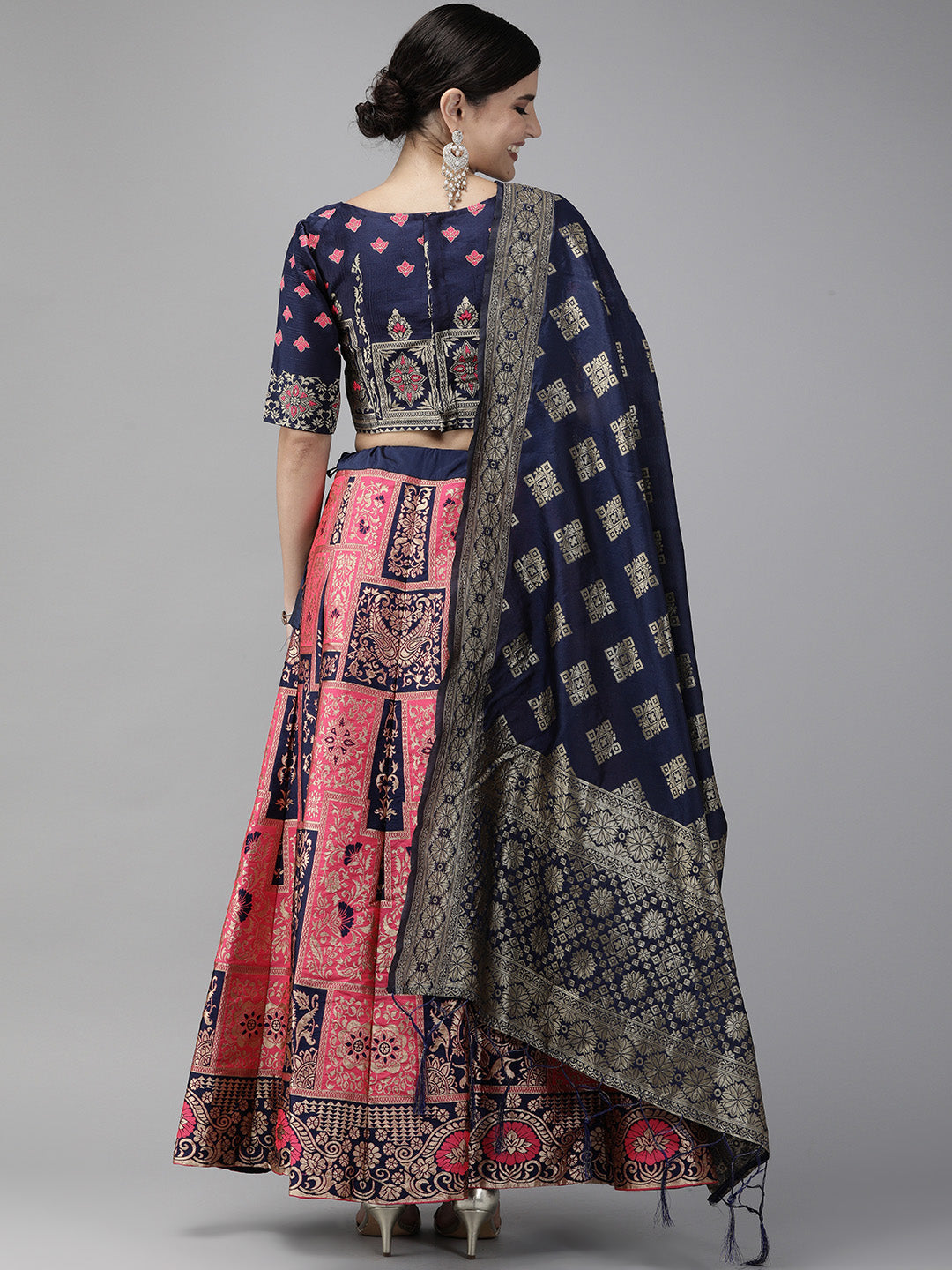 Women's Pink Color Lehenga Set
