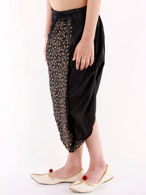 Color_Black
