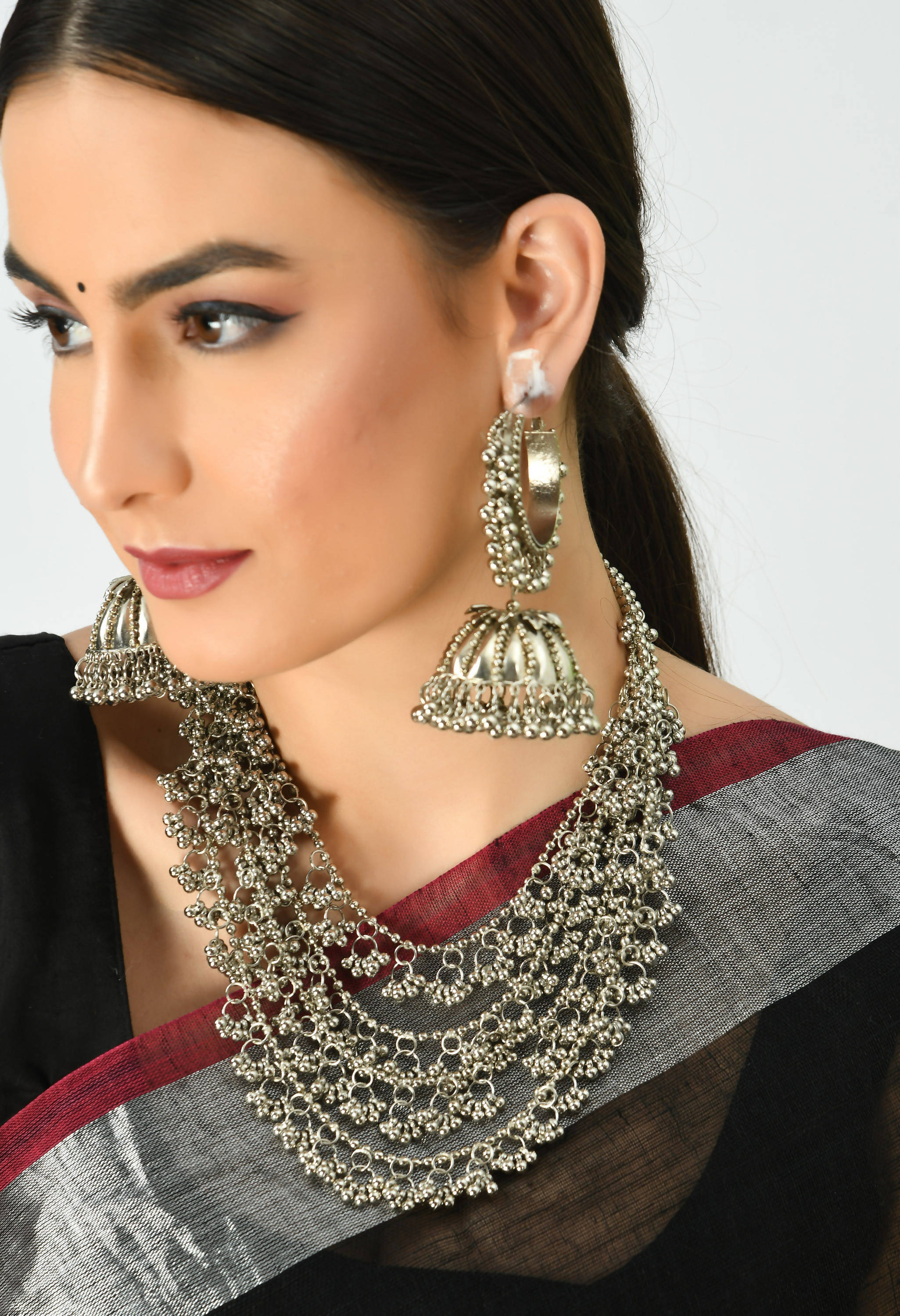 Trendia Silver color Nacklace with Ghungru Tripple layar with Ea