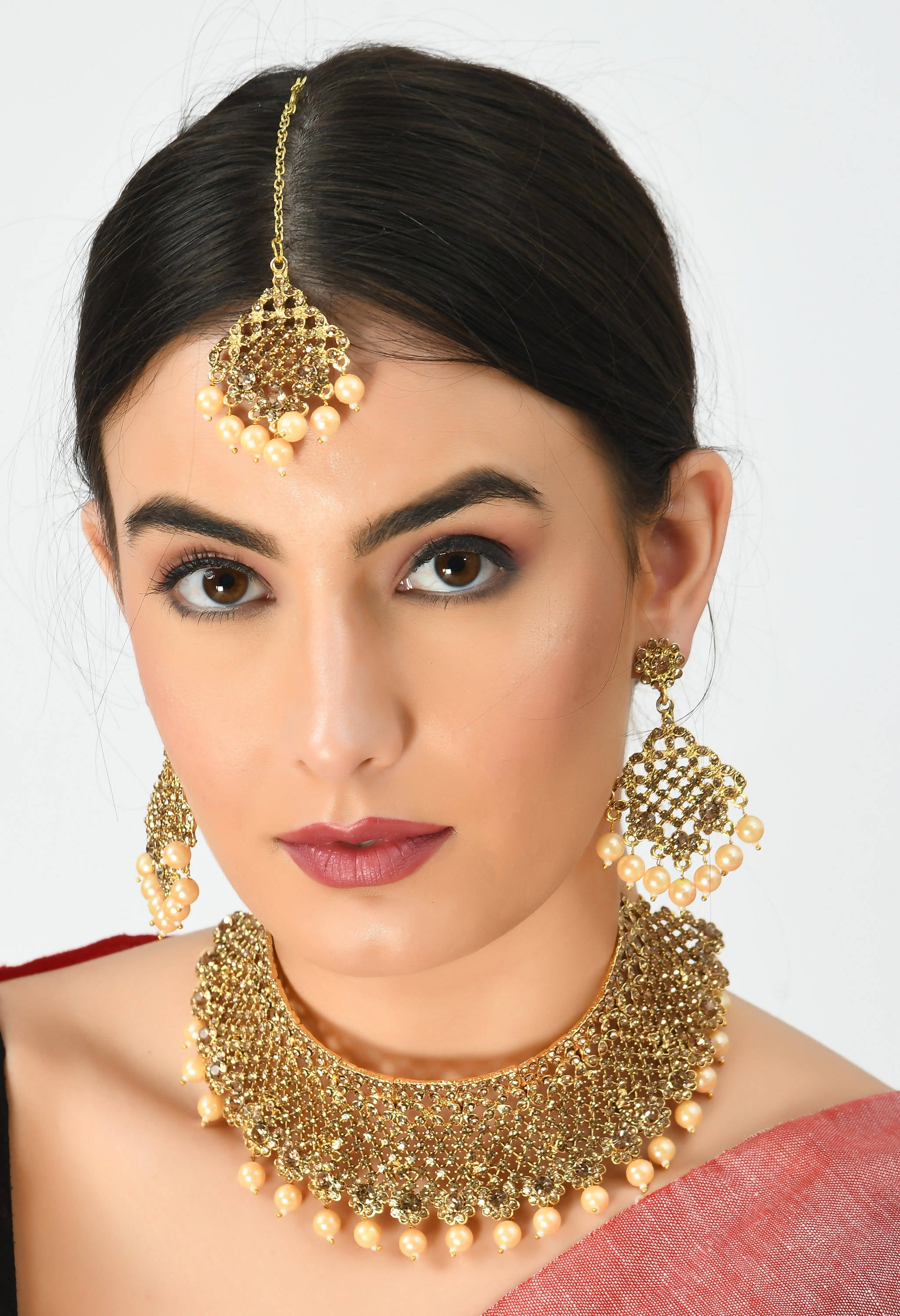 Johar Kamal Gold-Plated Golden Necklace & Pearls with Earrings ,