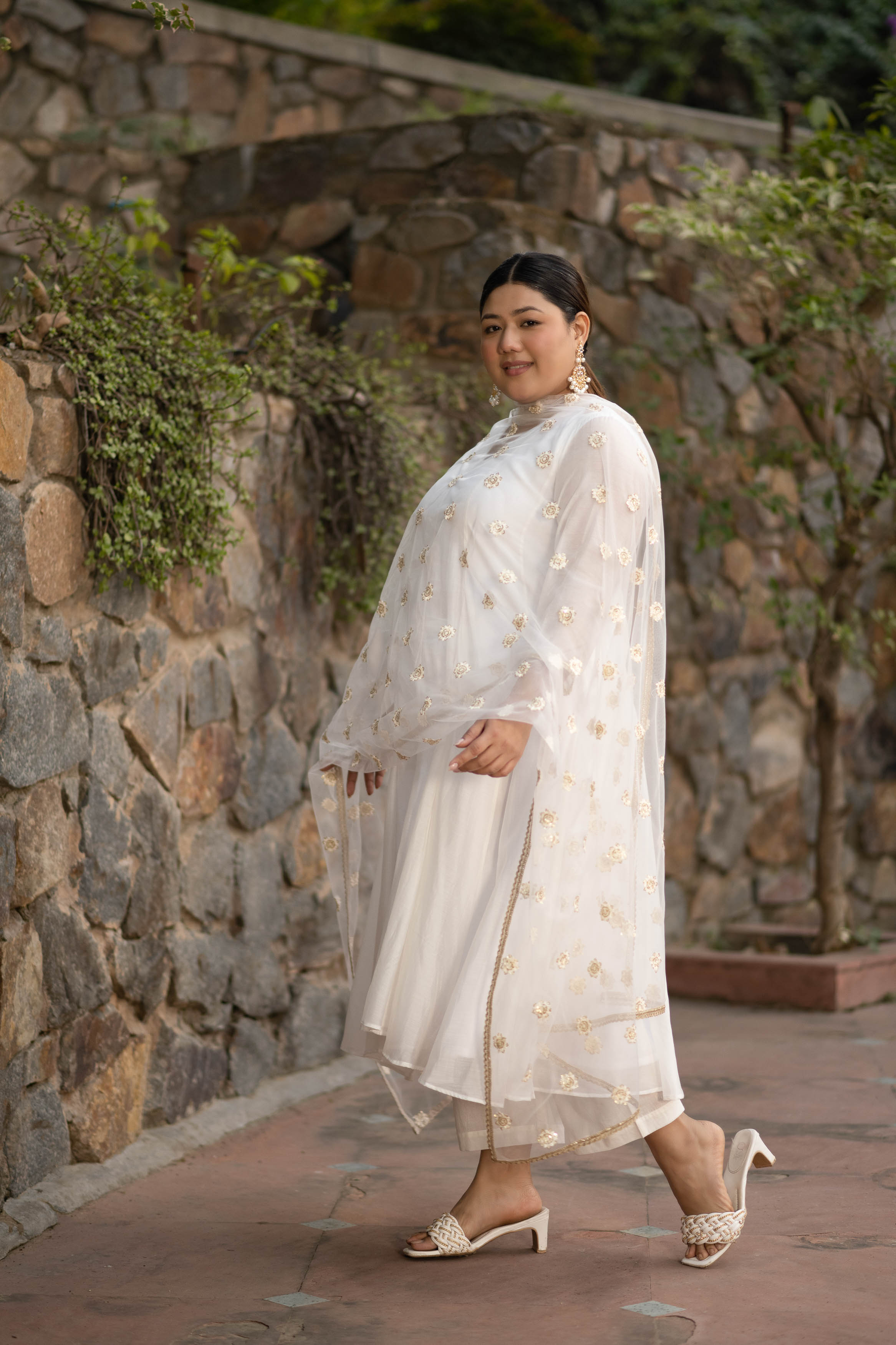 Women's Plus Size White Chanderi Anarkali With Thread Work Dupatta