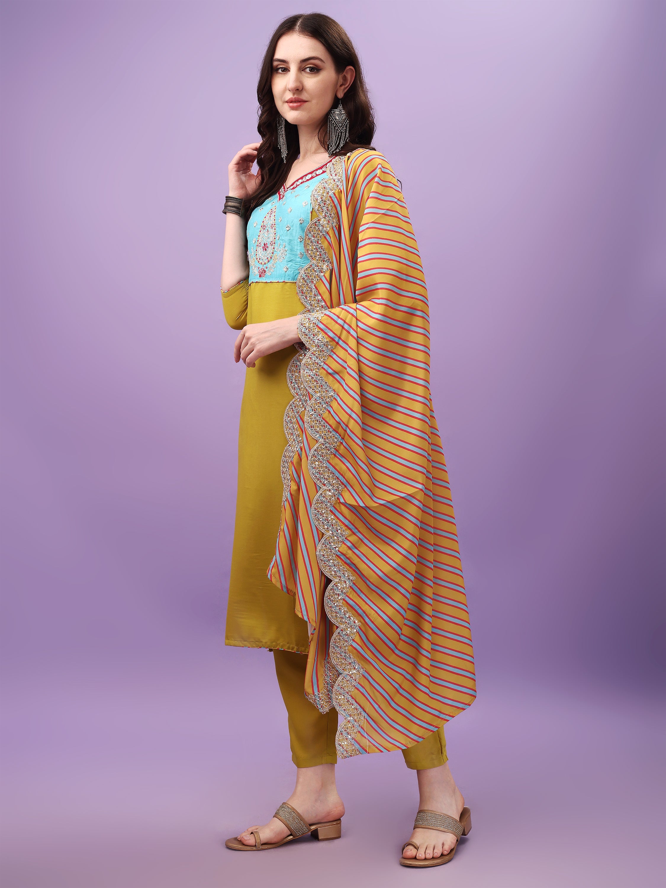 Women's V Neck Embroidered Work Viscose Fabric Kurta & Pant With Dupatta Set - Taantav