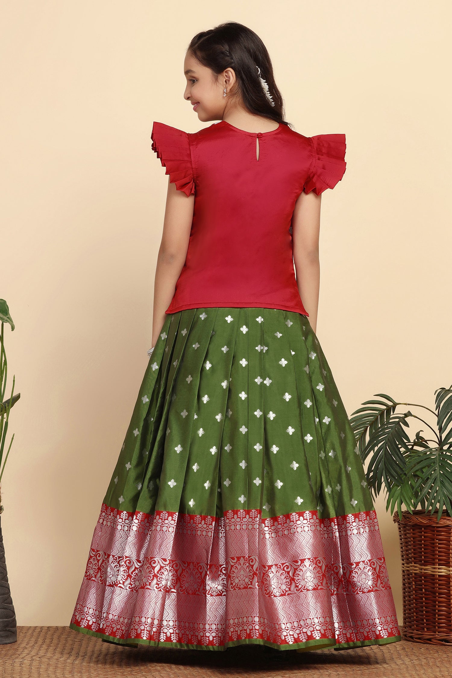 Girl's Red Jacquard Work Lehenga Choli Set - Fashion Dream