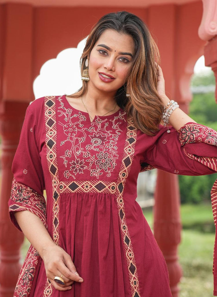 Color_Maroon