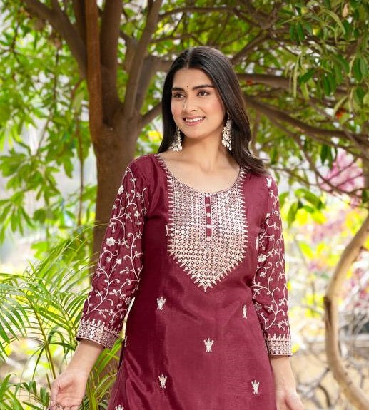 Color_Maroon