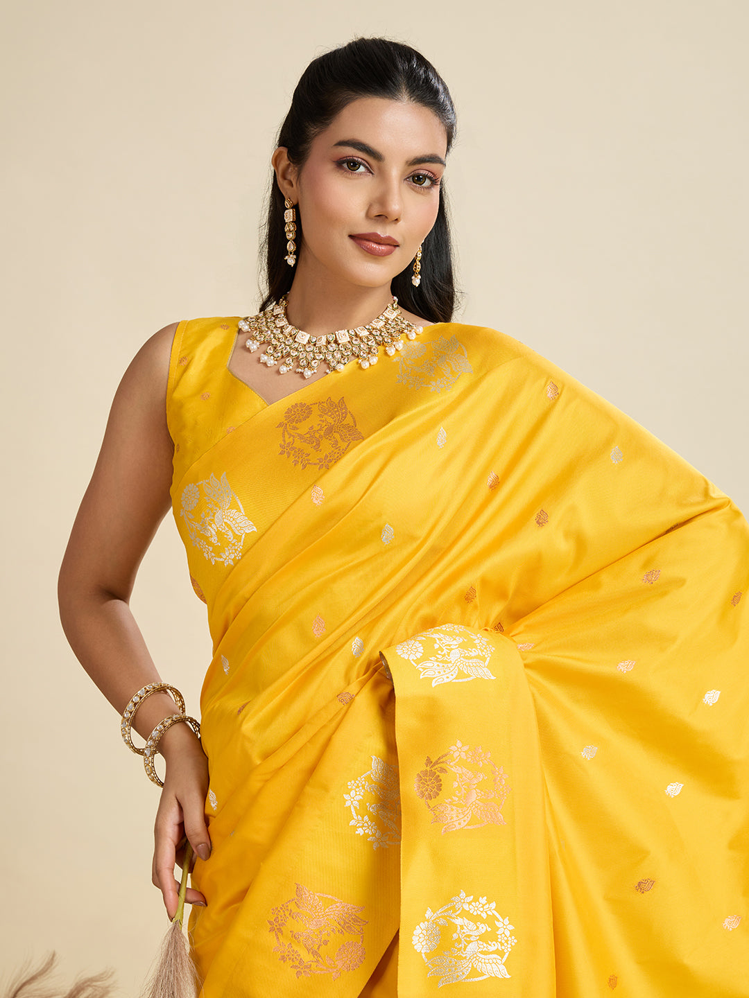 Color_YELLOW