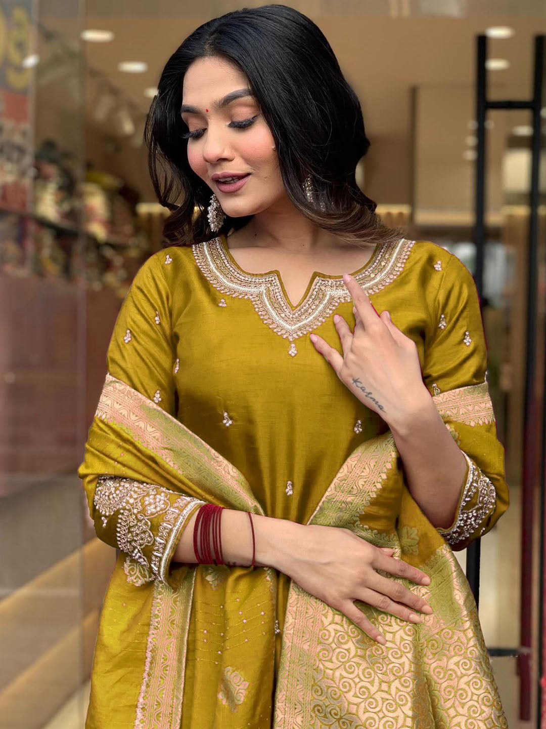 Color_Yellow