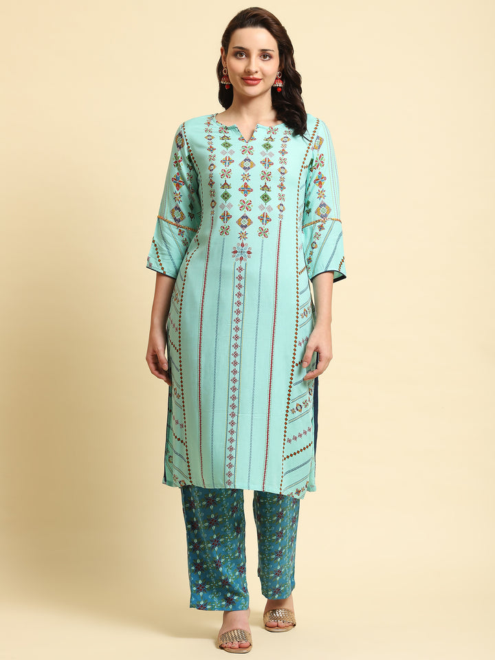 Women's Liva (Rayon) Blue Geometric Print Kurta With Comfort Pant