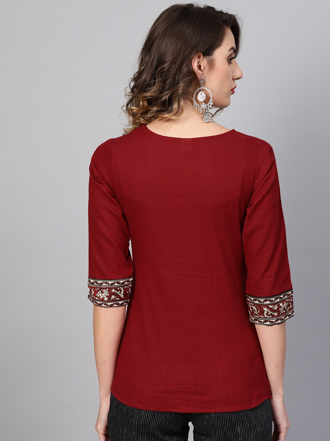 Color_Maroon