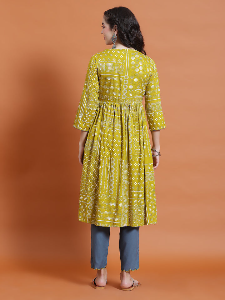 Women's Liva (Rayon) Green Geometric Print Kurta Jacket Trouser