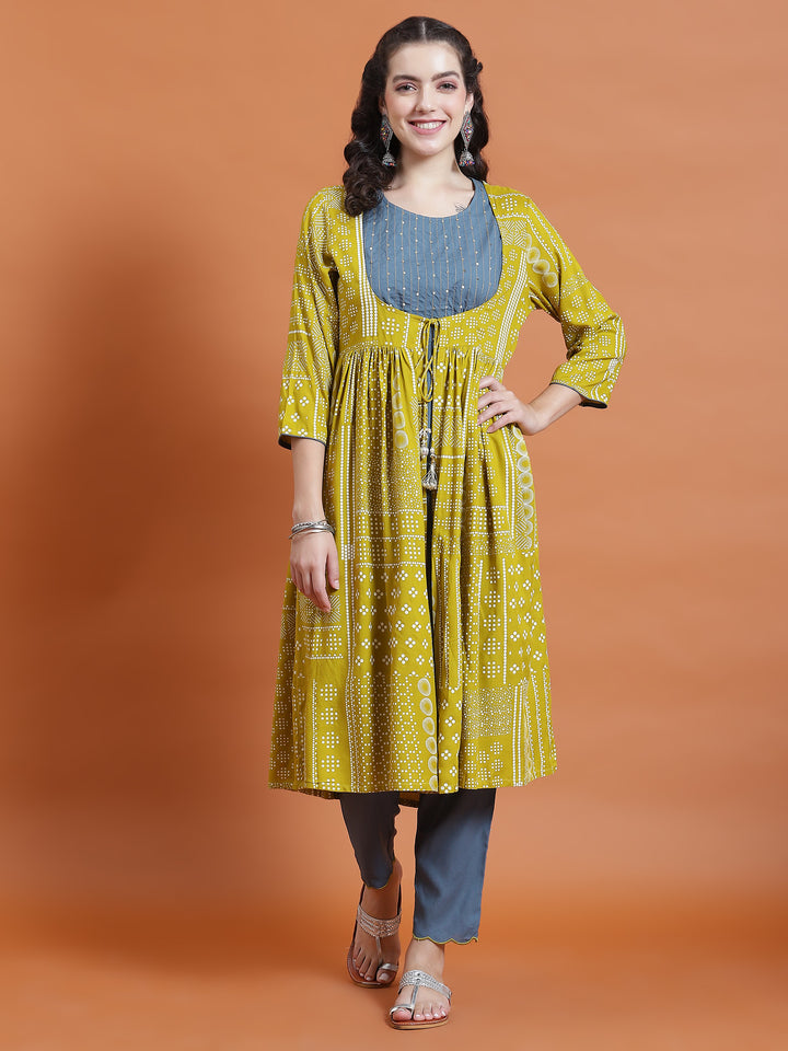 Women's Liva (Rayon) Green Geometric Print Kurta Jacket Trouser