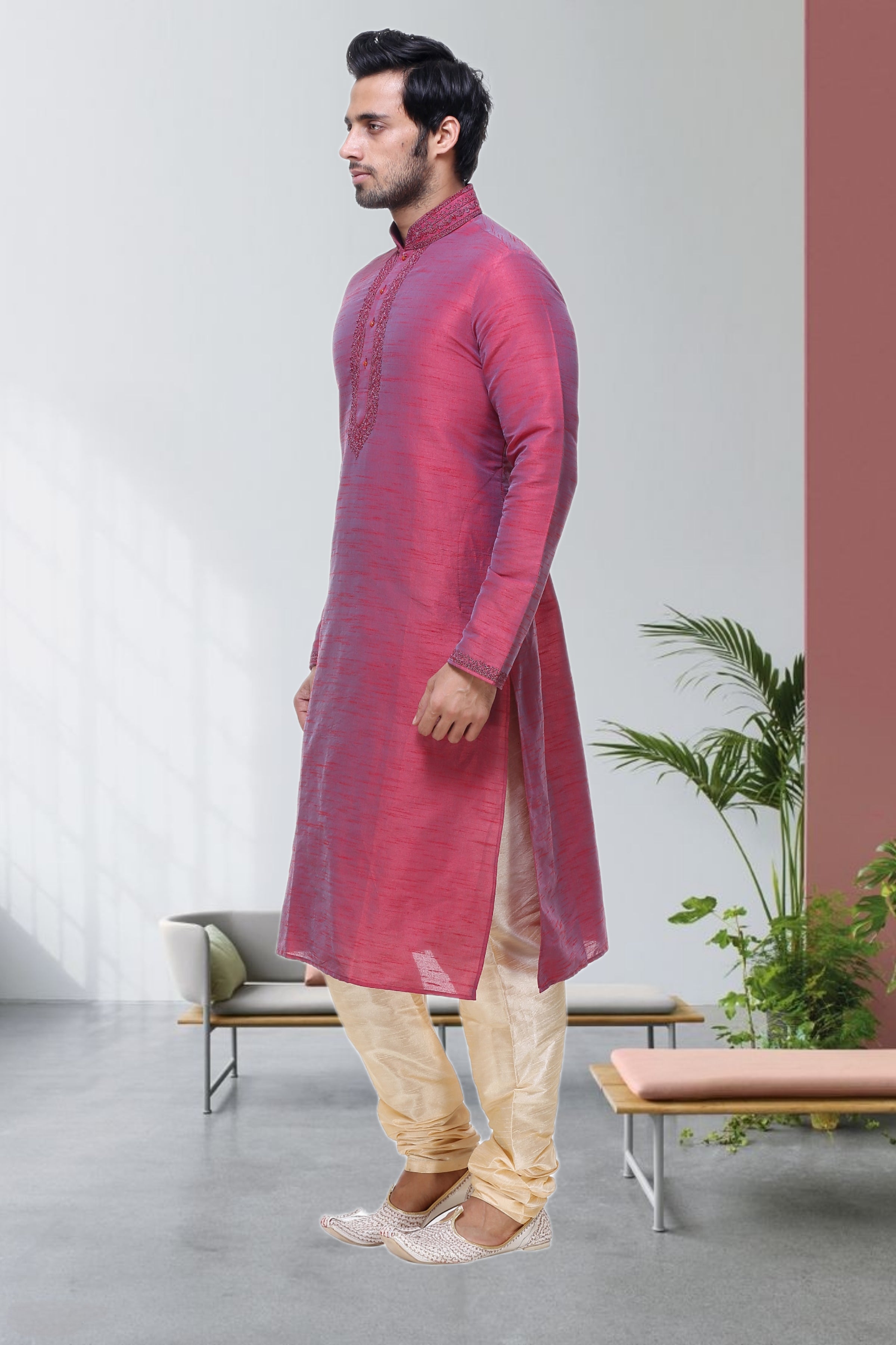 Color_Maroon